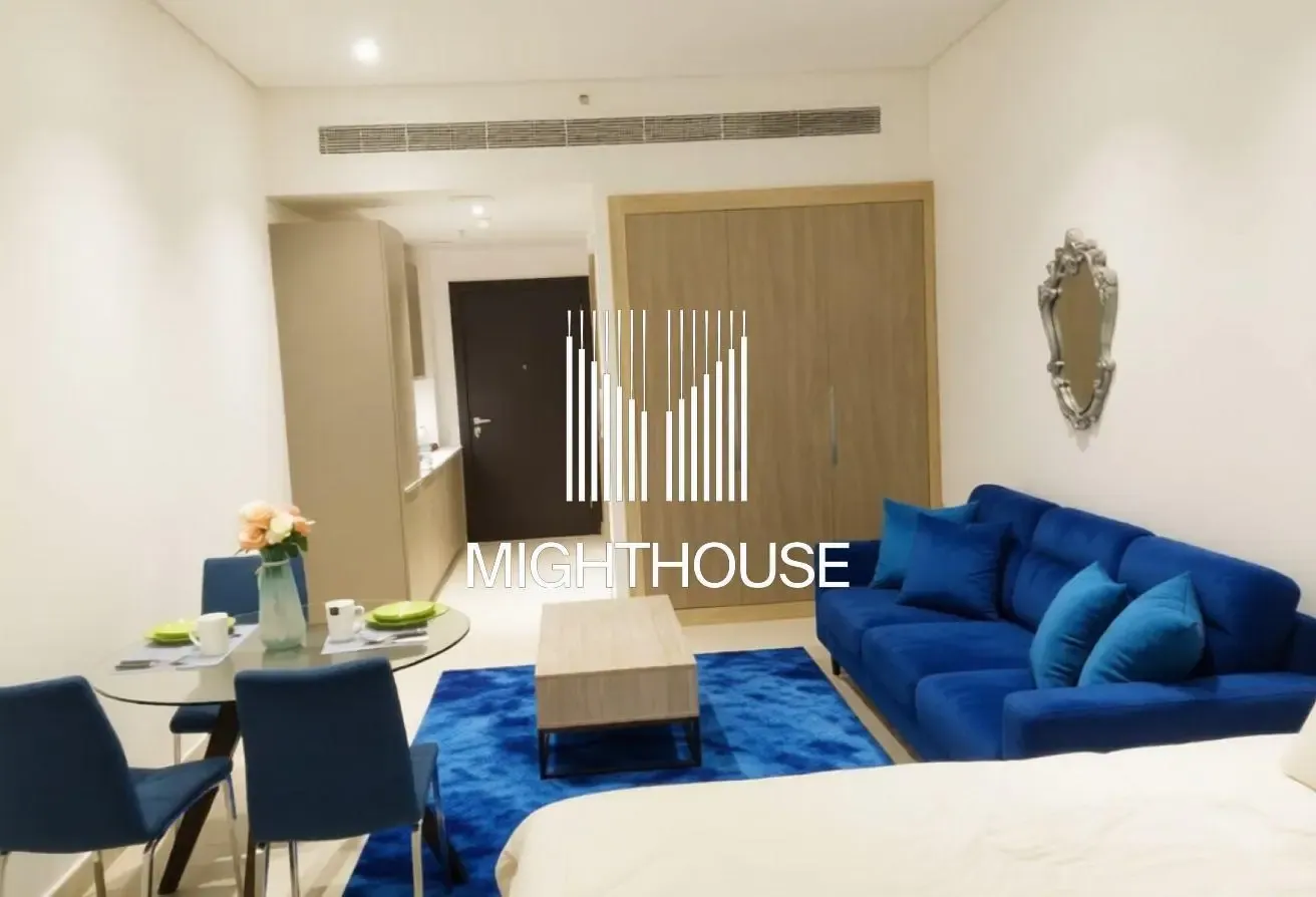 Studio in Divine | Furnished | 12 Cheques