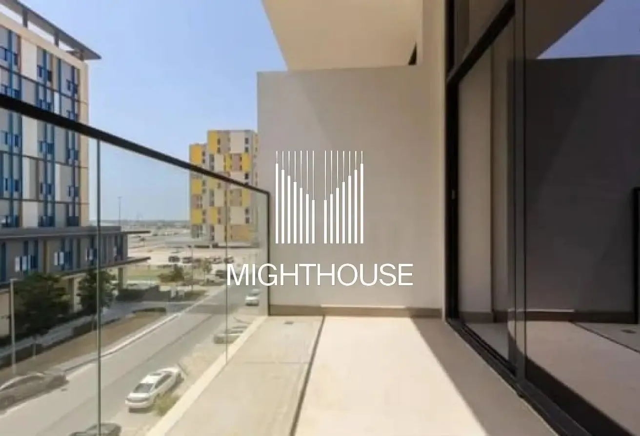 Studio in Divine | Furnished | 12 Cheques