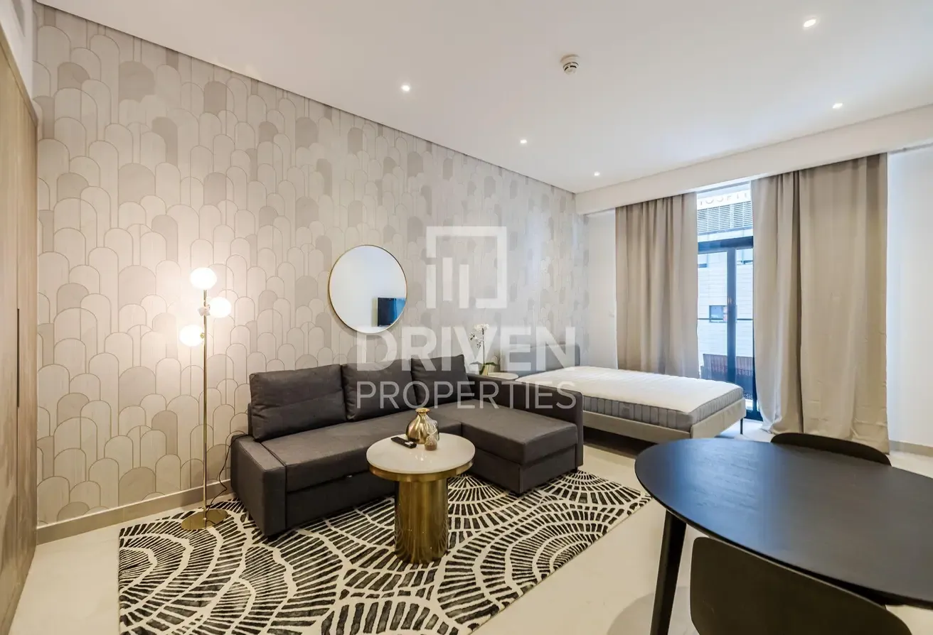 Spacious and Bright Apt | Ready to Move In