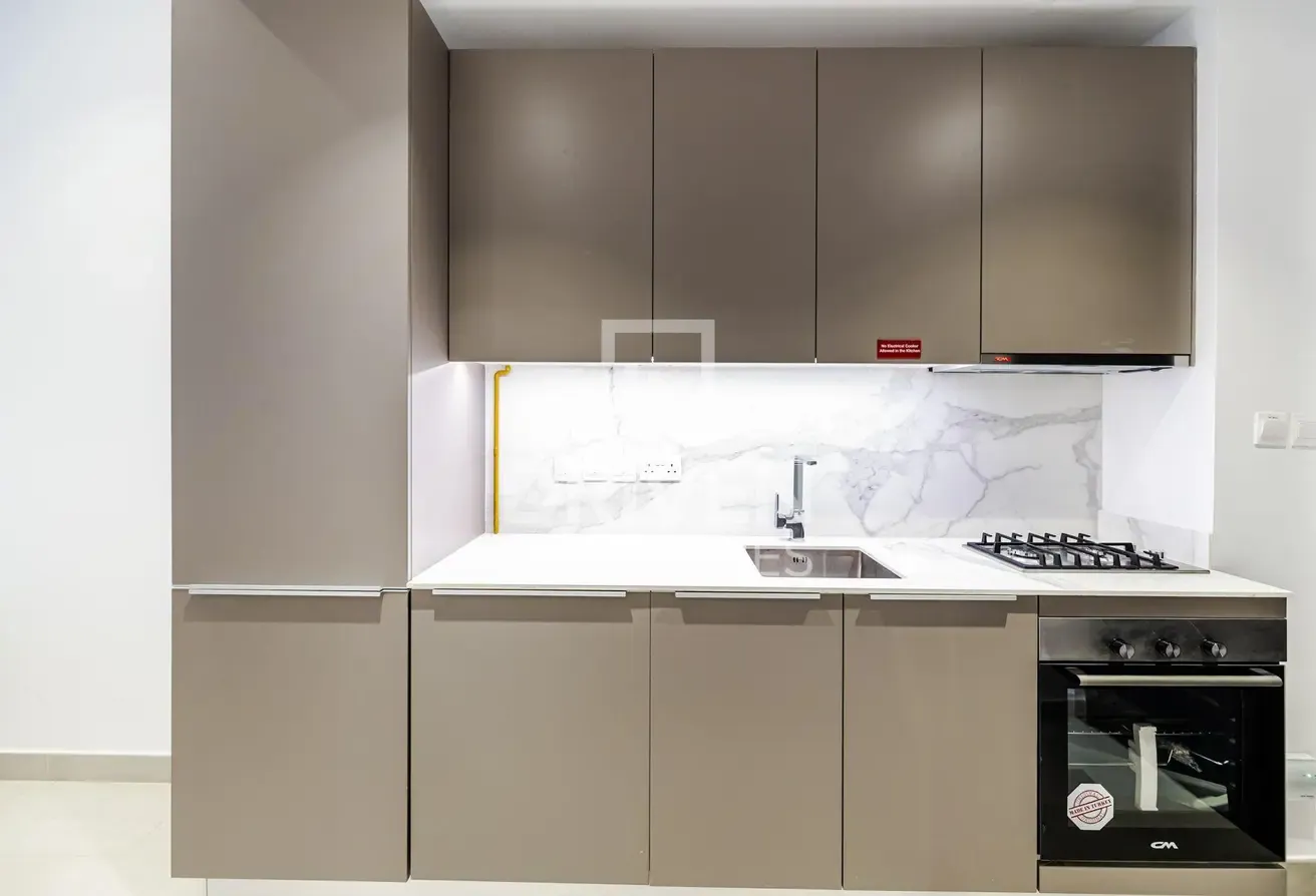 Spacious and Bright Apt | Ready to Move In