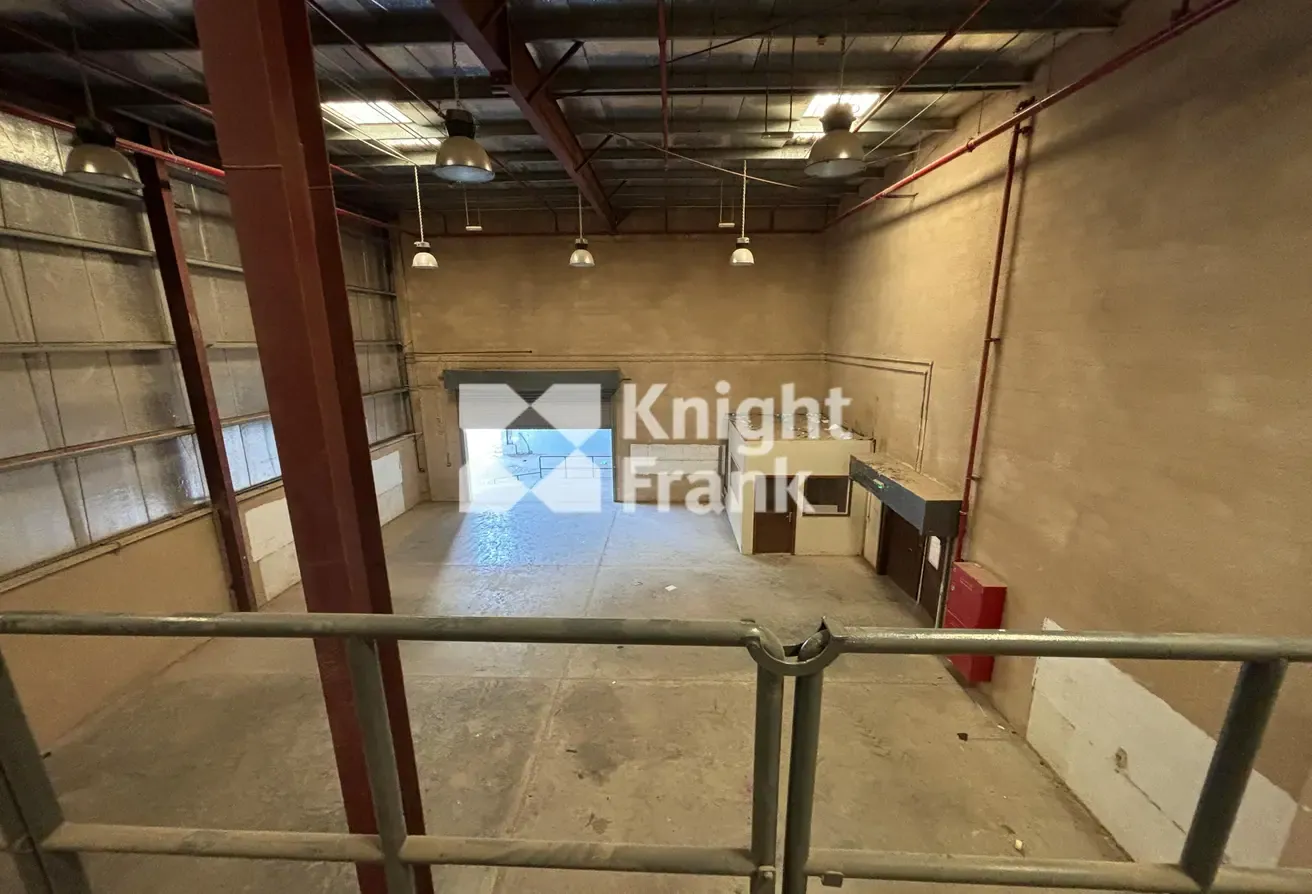 Ideal for Retailers | Standalone Warehouse