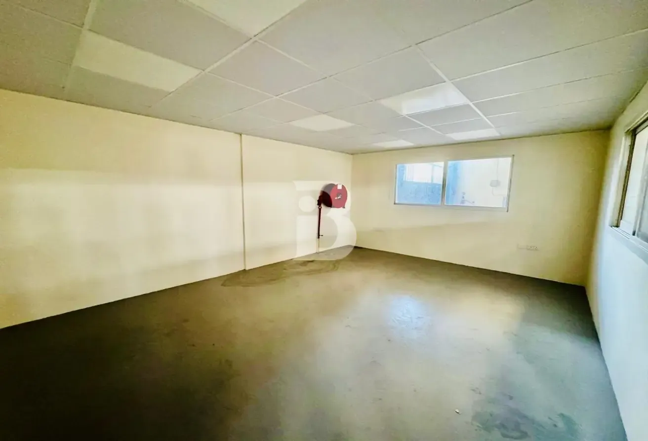 STANDALONE | VACANT | HUGE OPEN YARD | 500KW