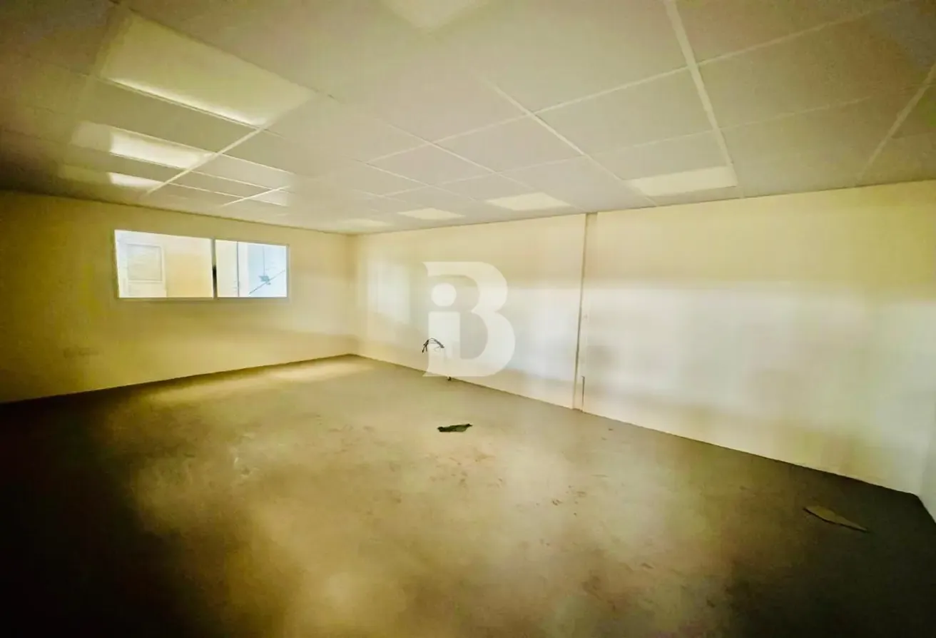 STANDALONE | VACANT | HUGE OPEN YARD | 500KW