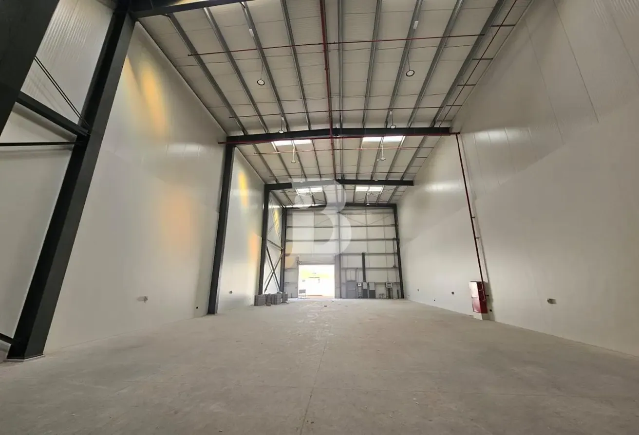 INVESTMENT WAREHOUSE FOR SALE | RENTED |PRIME DIP 2 LOCATION