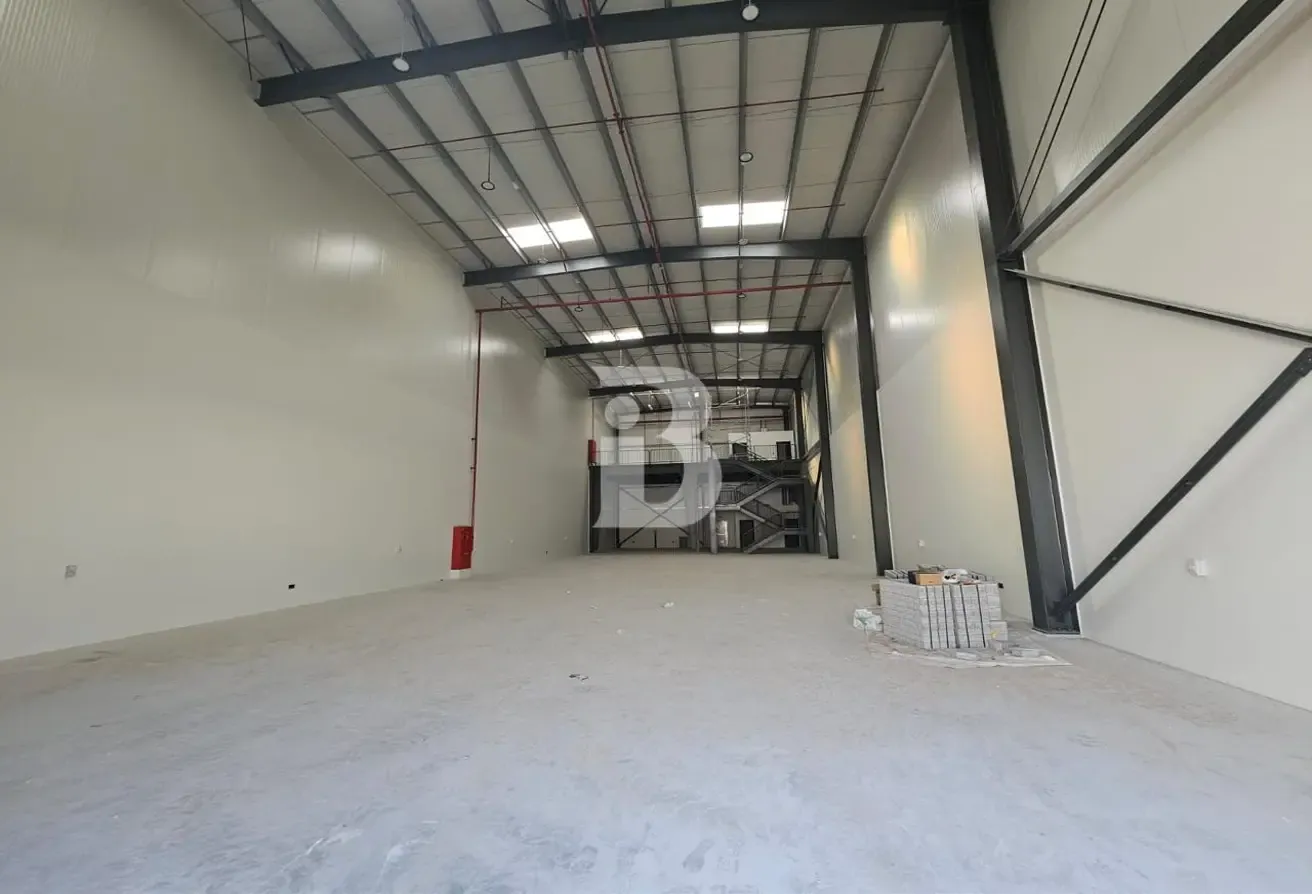 INVESTMENT WAREHOUSE FOR SALE | RENTED |PRIME DIP 2 LOCATION