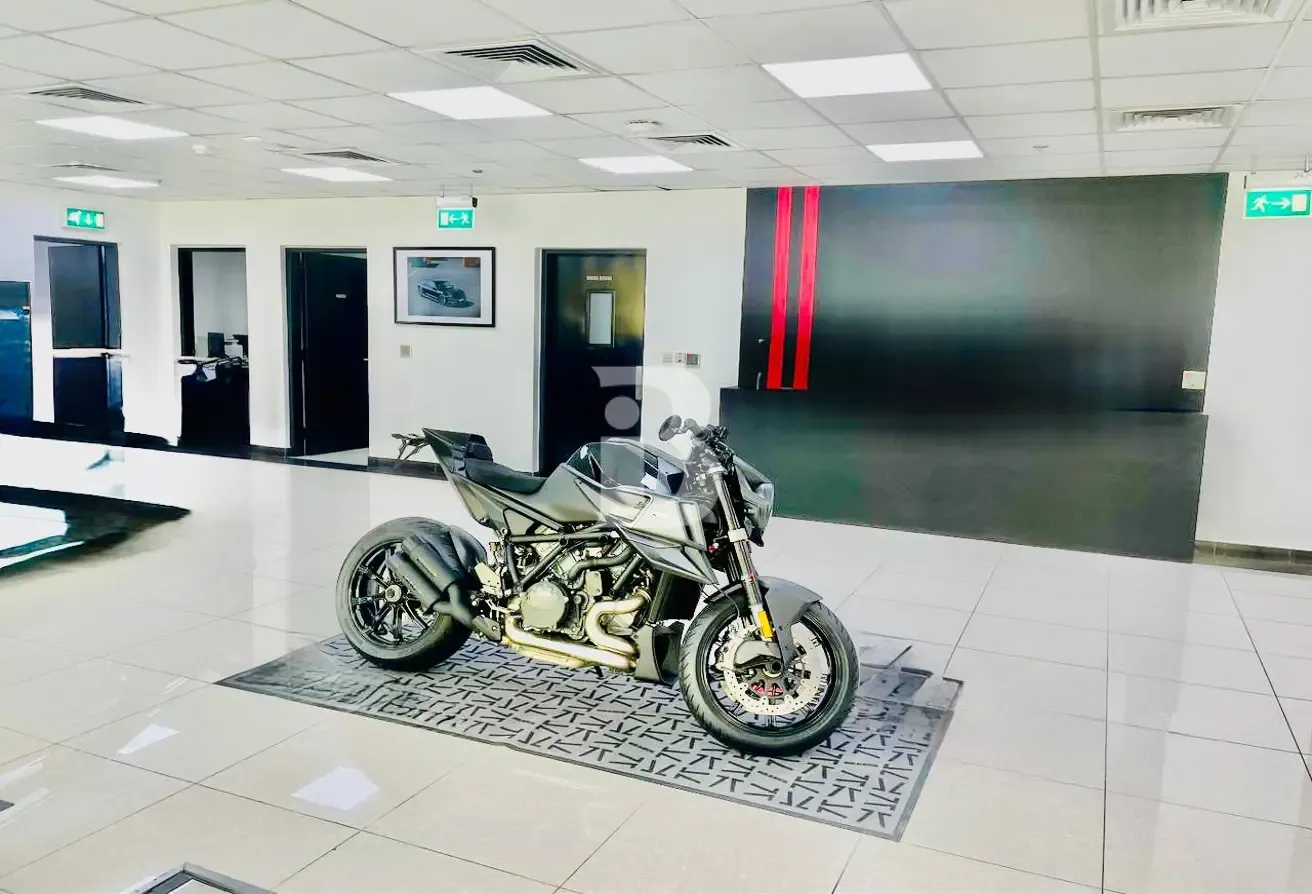 STANDALONE WAREHOUSE | TENANT | HIGH ROI POTENTIAL