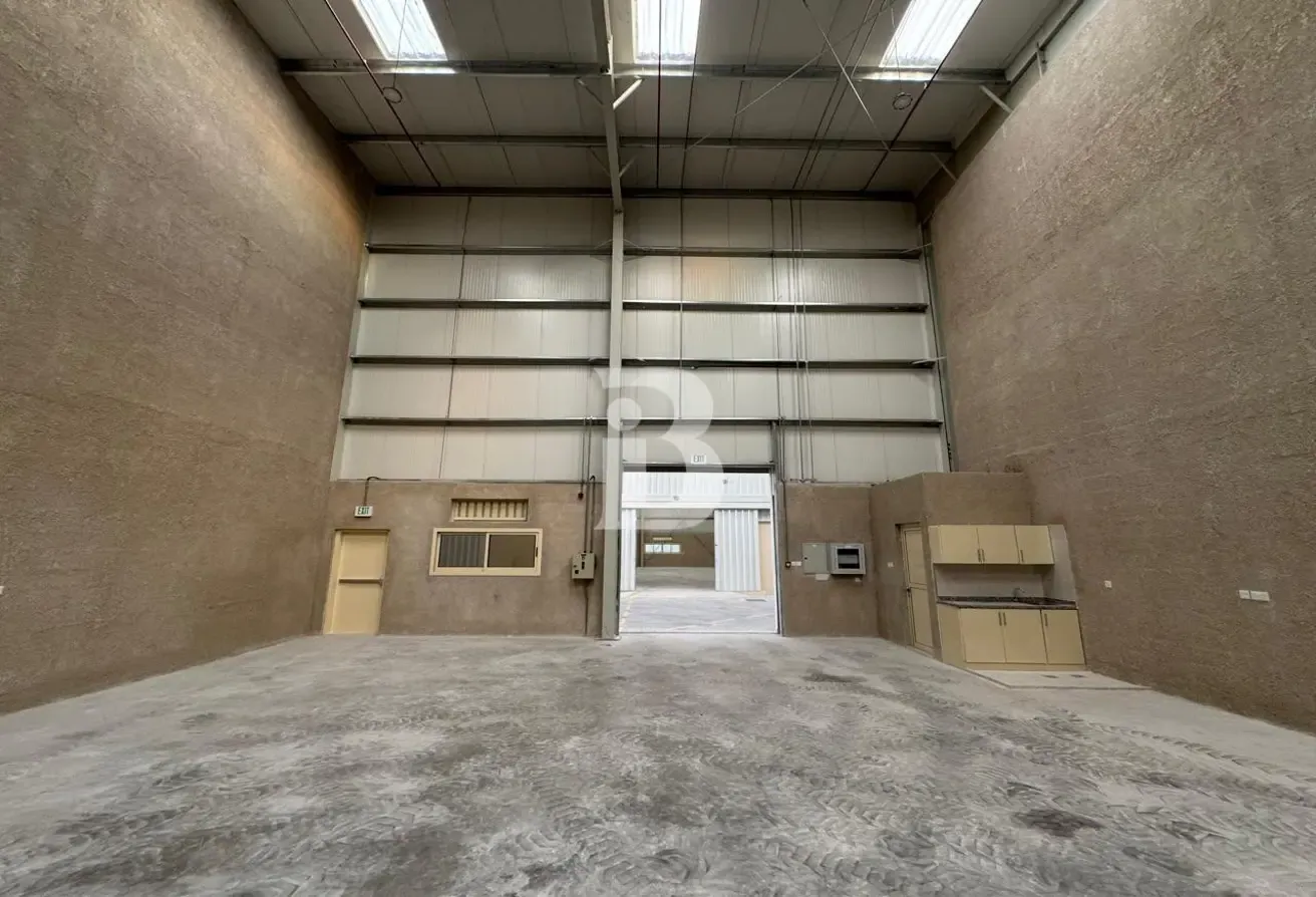 Multiple Warehouses | 10% ROI | 6-7 Mtrs