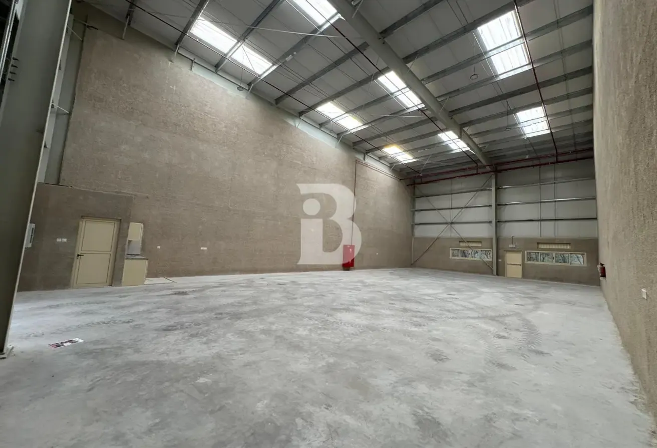 Multiple Warehouses | 10% ROI | 6-7 Mtrs