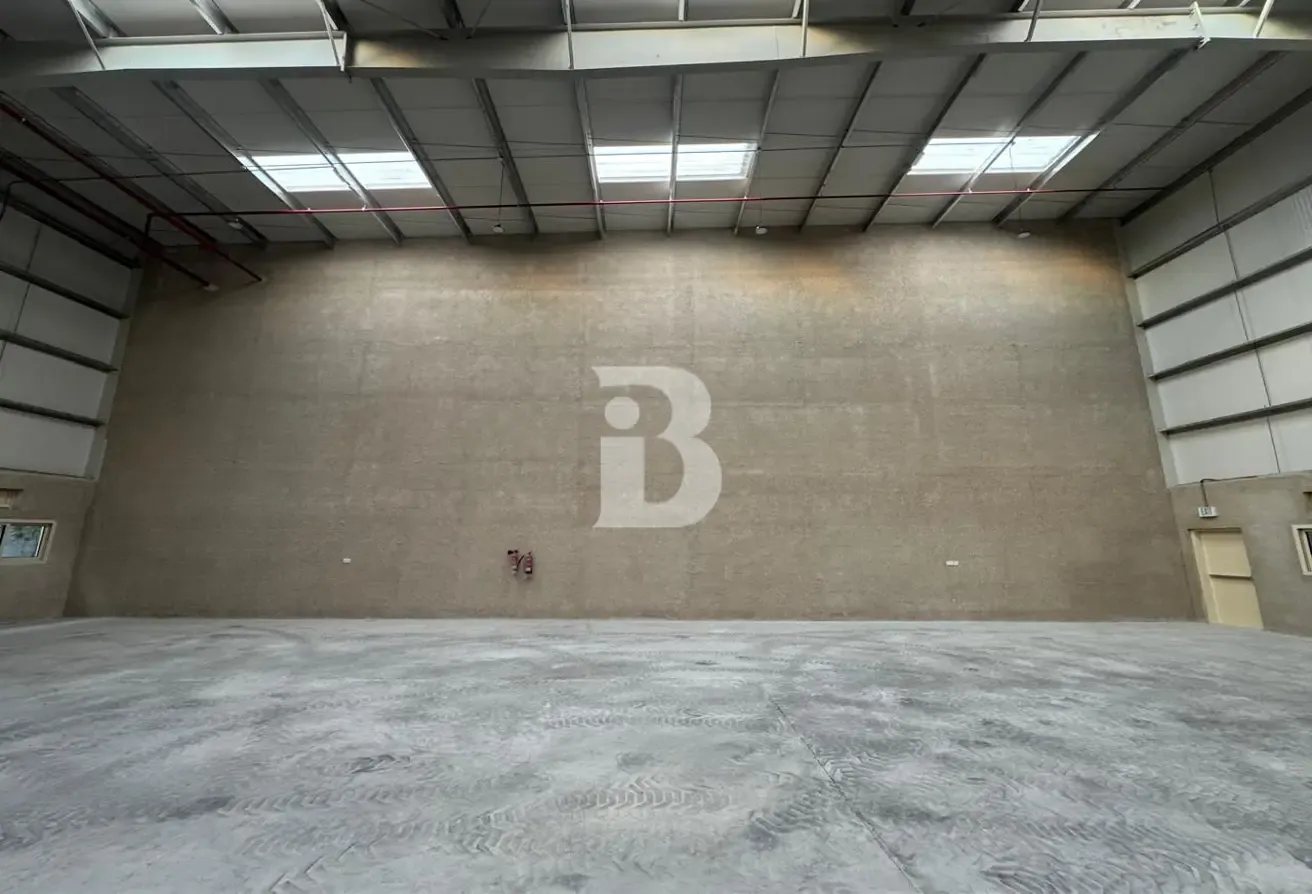 Multiple Warehouses | 10% ROI | 6-7 Mtrs