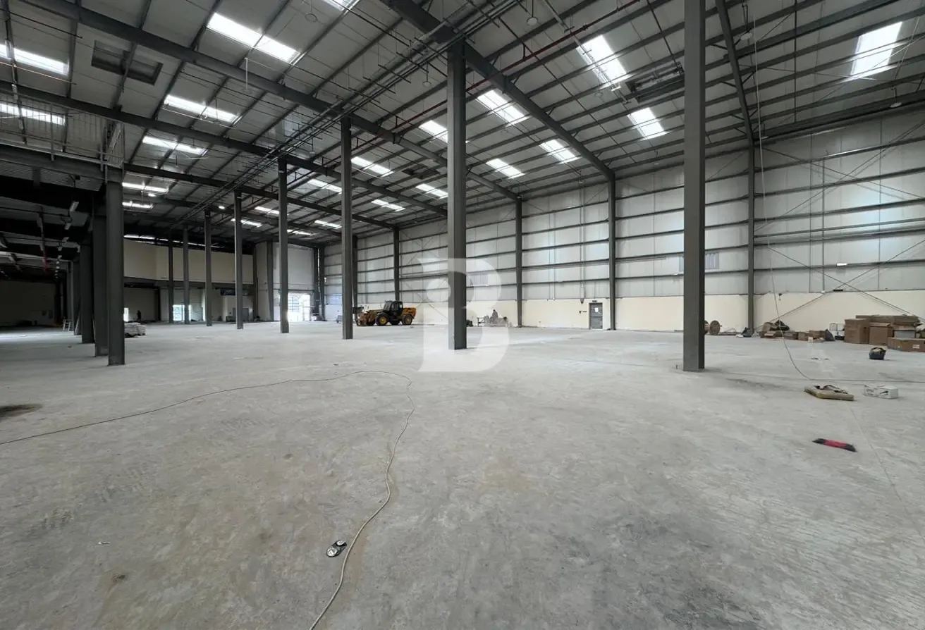 Warehouse Compound for Sale in DIP
