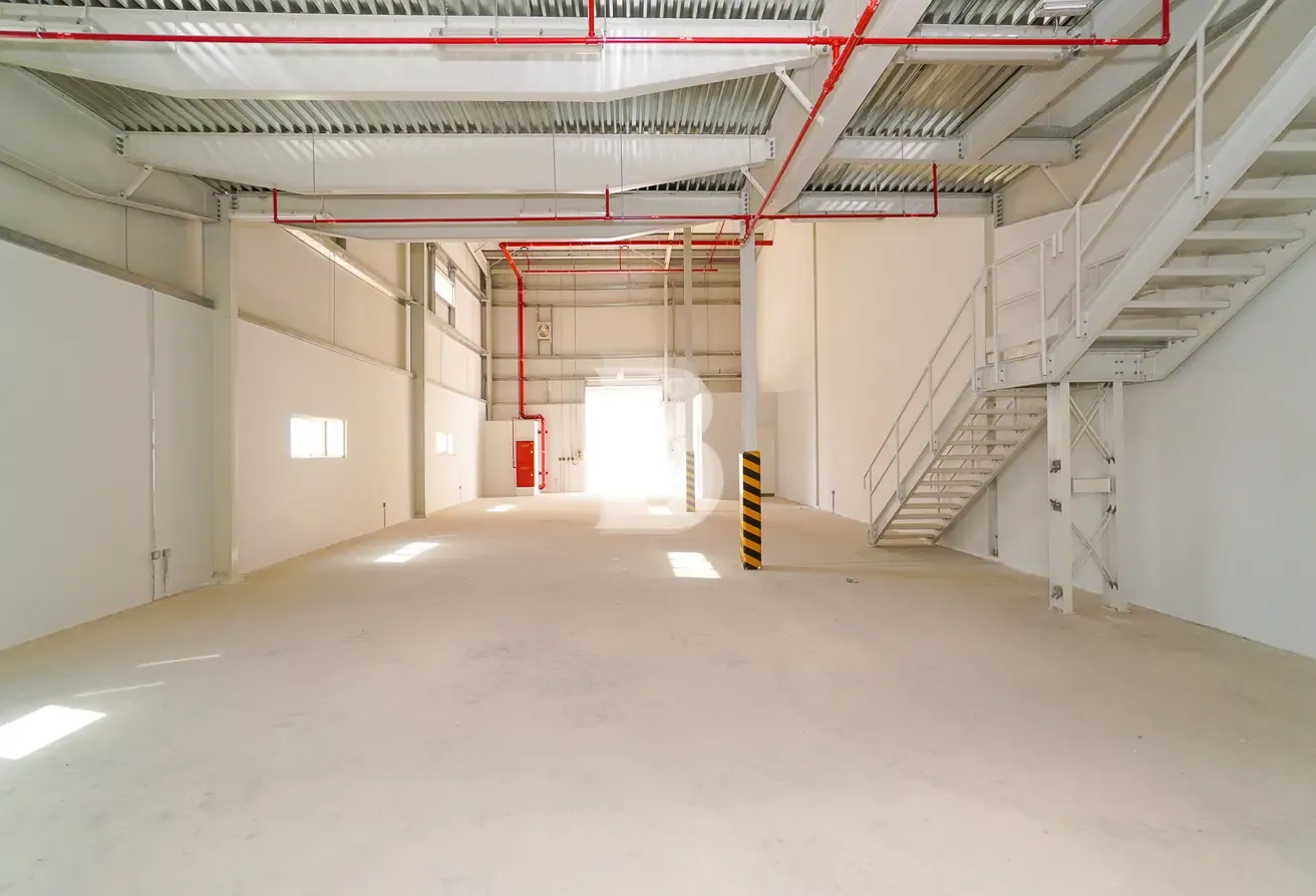 Warehouse Compound|DIP2 (13% Gross Roi (No Agents)