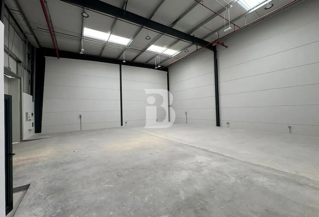 Premium Cold Storage Facility | Mainland