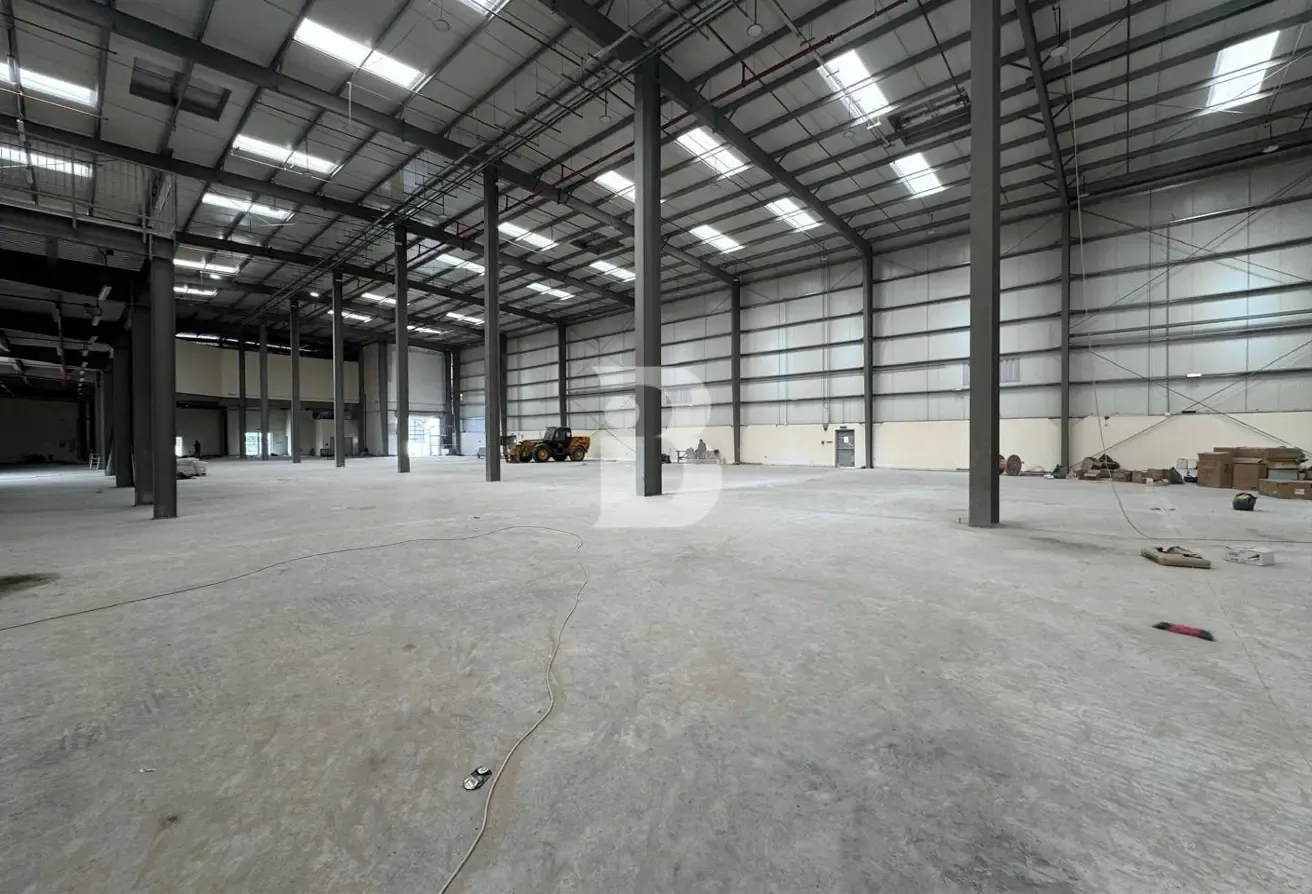 Warehouse Compound for Sale in DIP