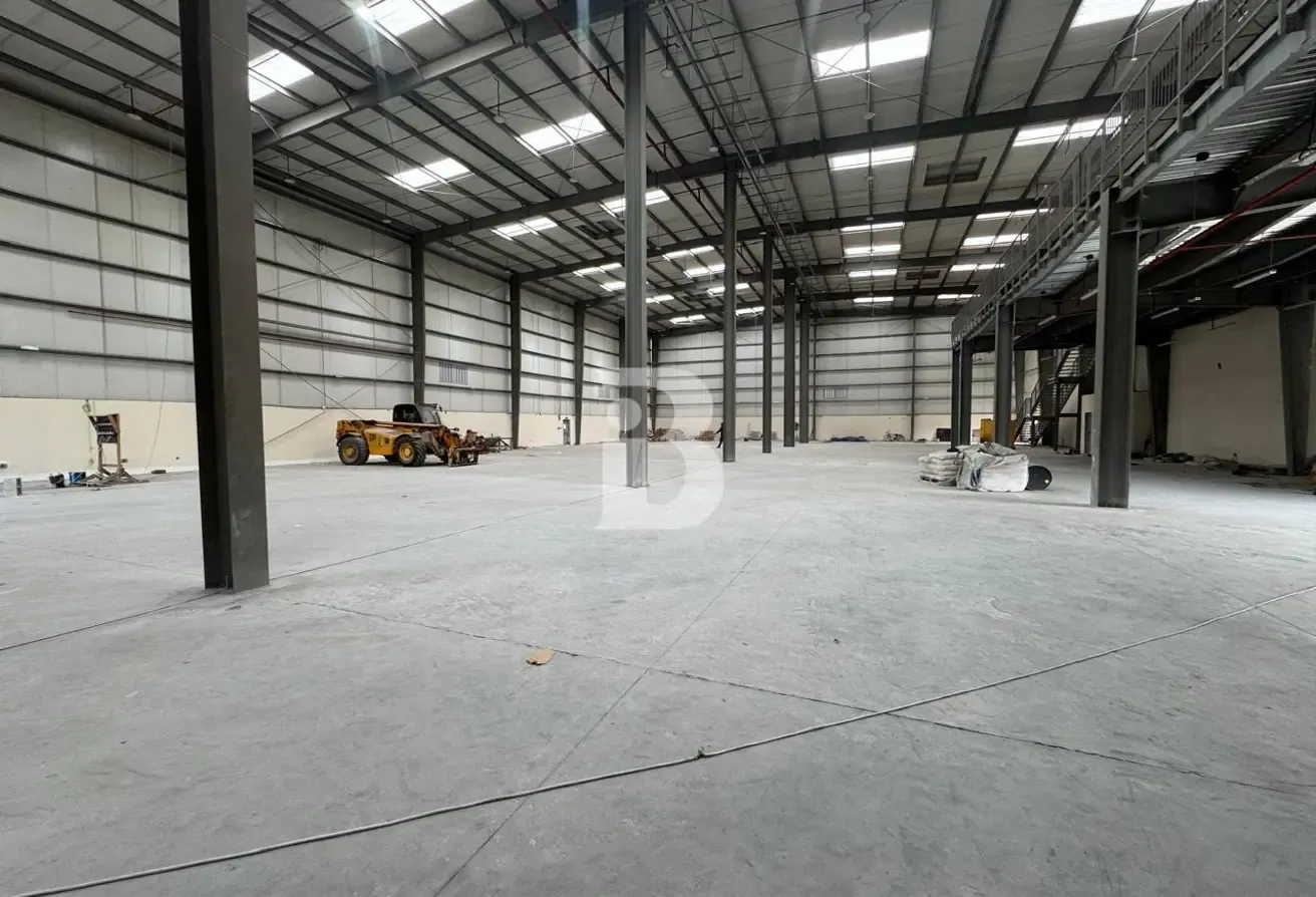 Warehouse Compound for Sale in DIP