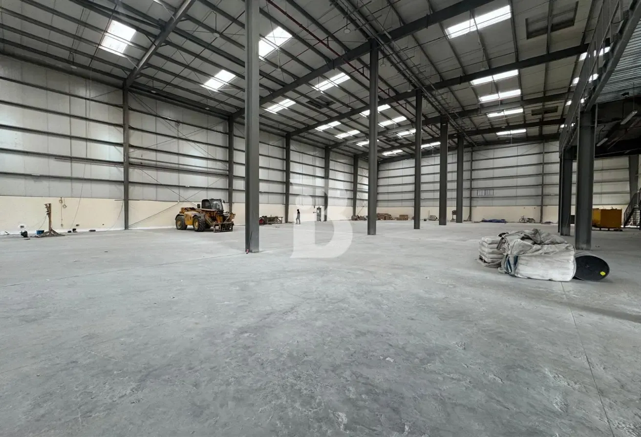 Warehouse Compound for Sale in DIP