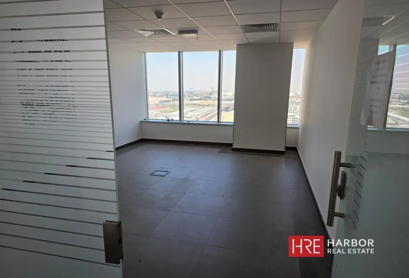 Ready to Move In  | Merge Office | High Floor