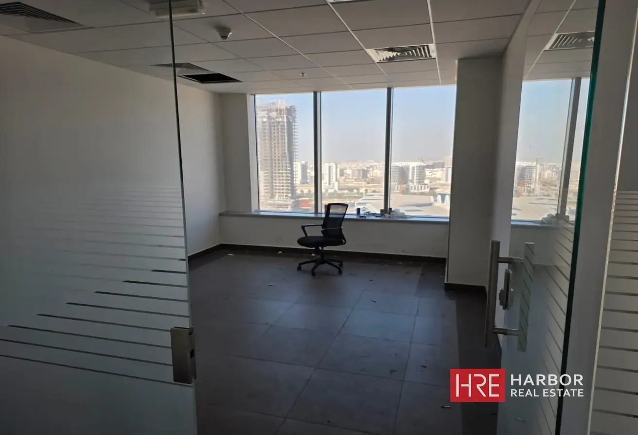 Ready to Move In  | Merge Office | High Floor