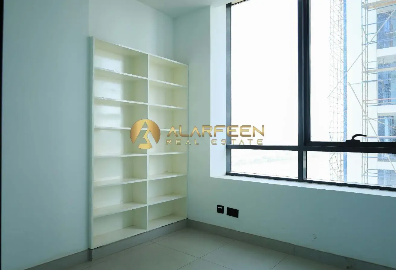 Investor Deal | Vacant Unit | Spacious Office