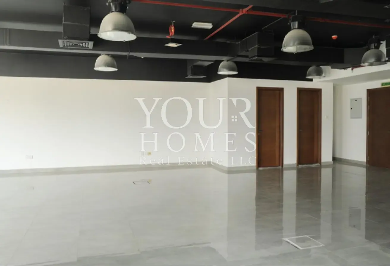 FITTED VACANT OFFICE WITH OWN PANTRY AND BATHROOM