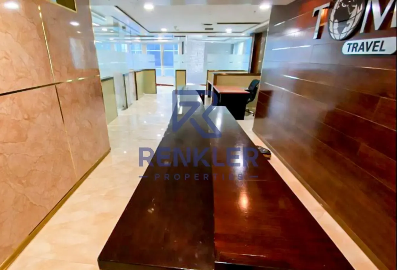 Furnished | Partitioned | High Floor | Close Metro