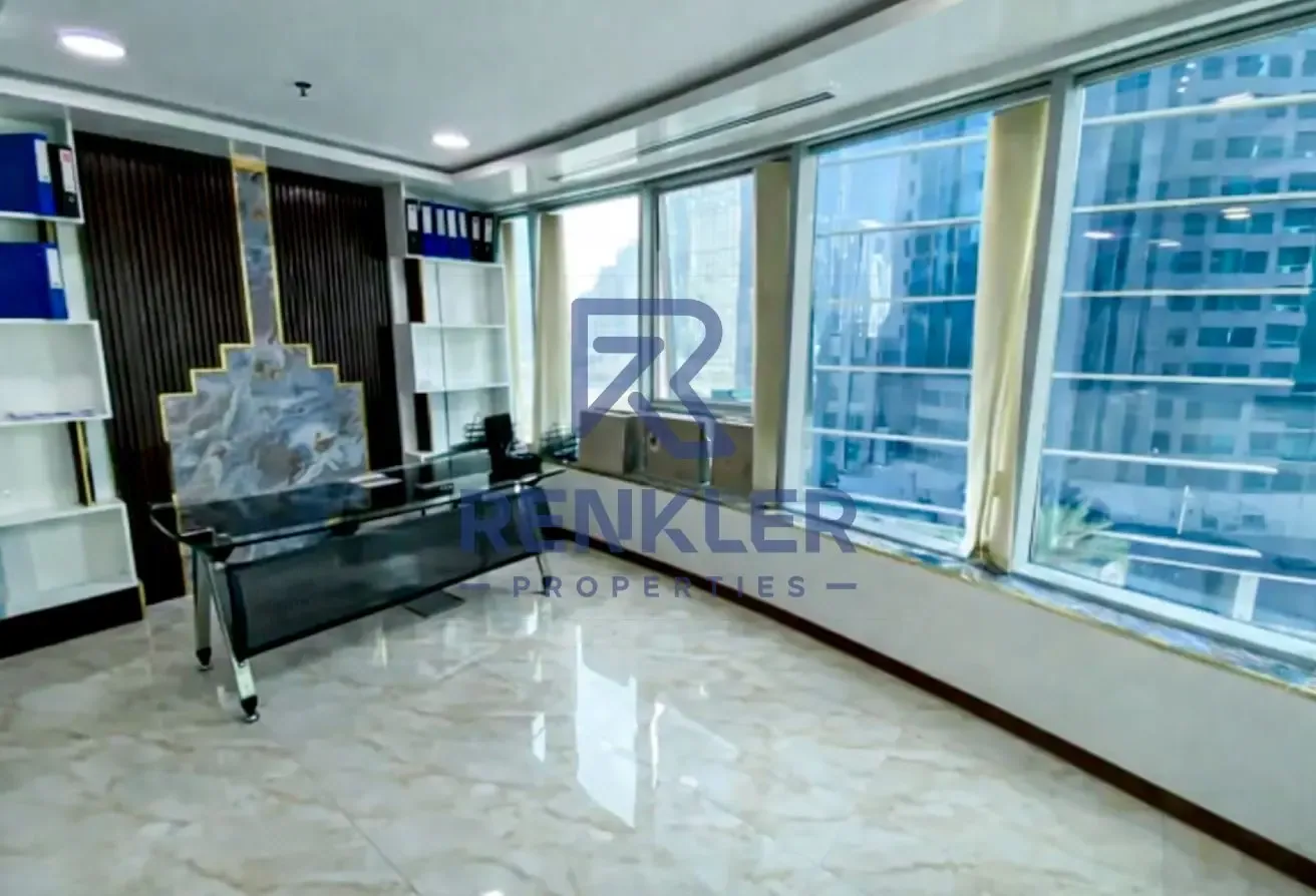 Furnished | Partitioned | High Floor | Close Metro