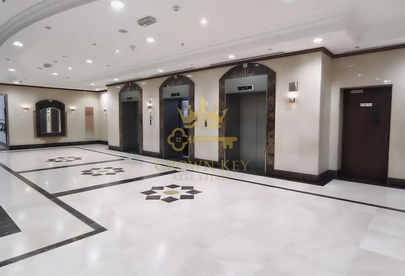 Fitted Office | 2 Parking | Pantry & Kitchen