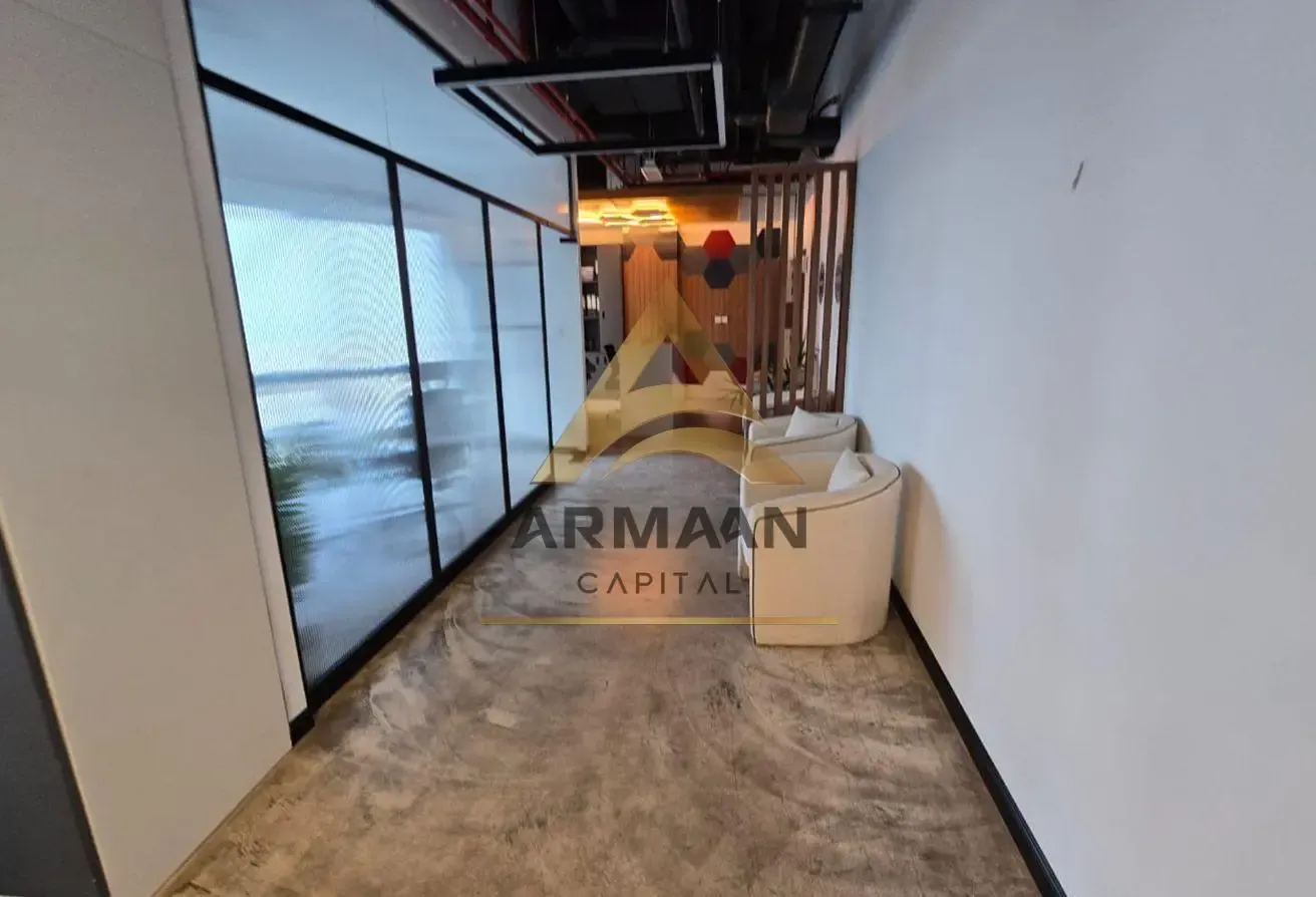 Premium Office | Accessible to Metro | Fitted