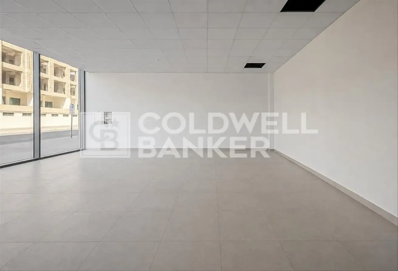 Fully Fitted Showroom |Vacant | Ideal for Business