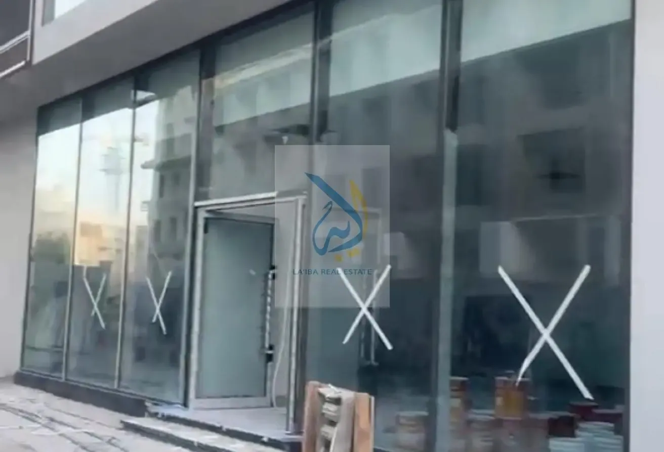 BRAND NEW SPACIOUS SHOWROOM IN JVC PRIME LOCATION