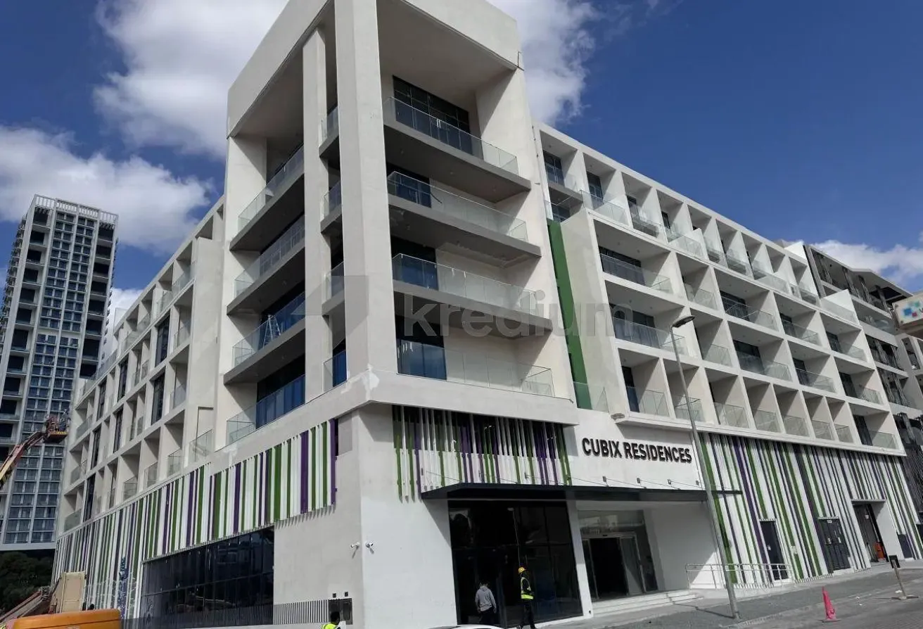 Bright & Spacious Retail Unit | High Visibility