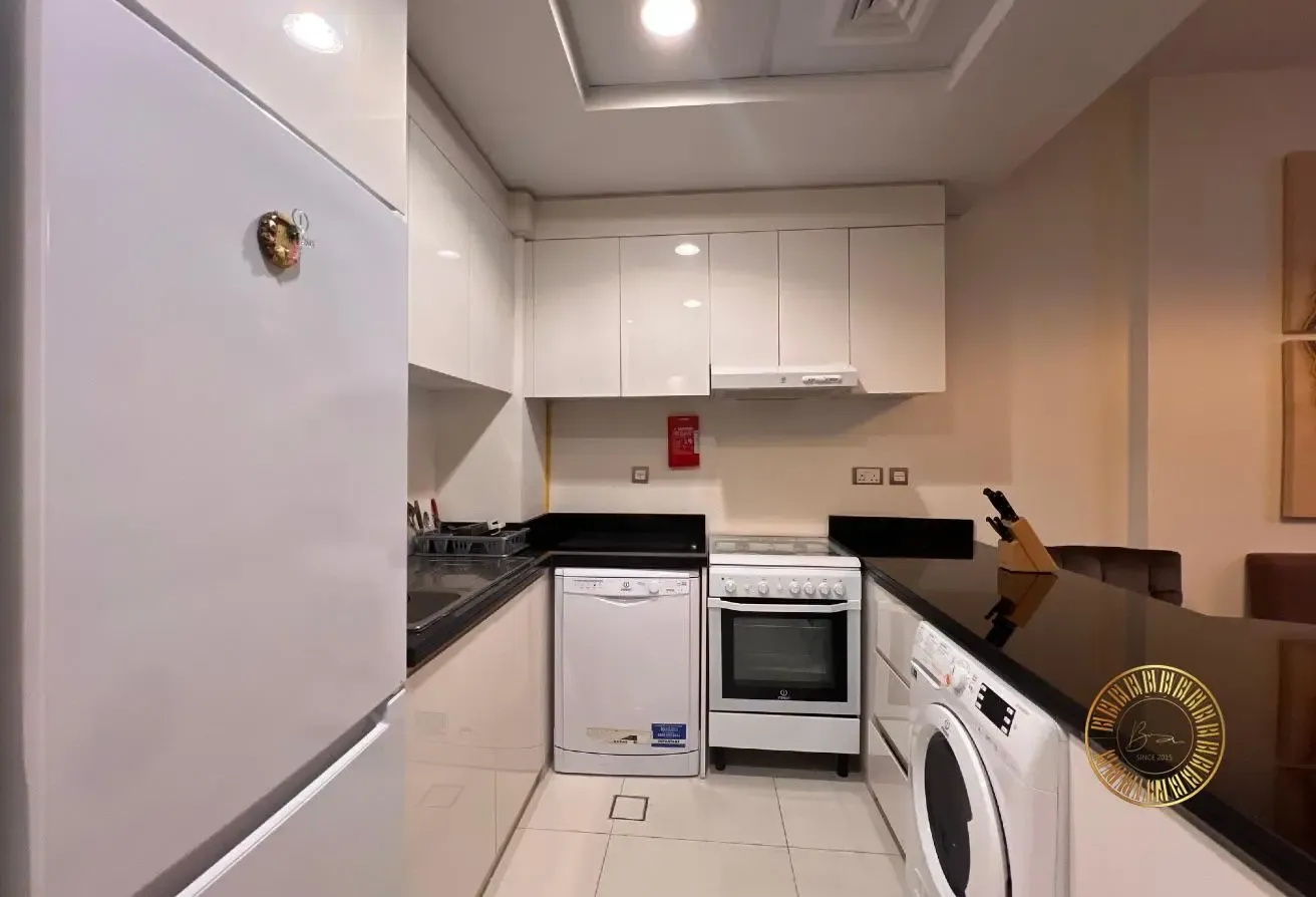 1 BEDROOM - HIGHER FLOOR- BALCONY - VACANT