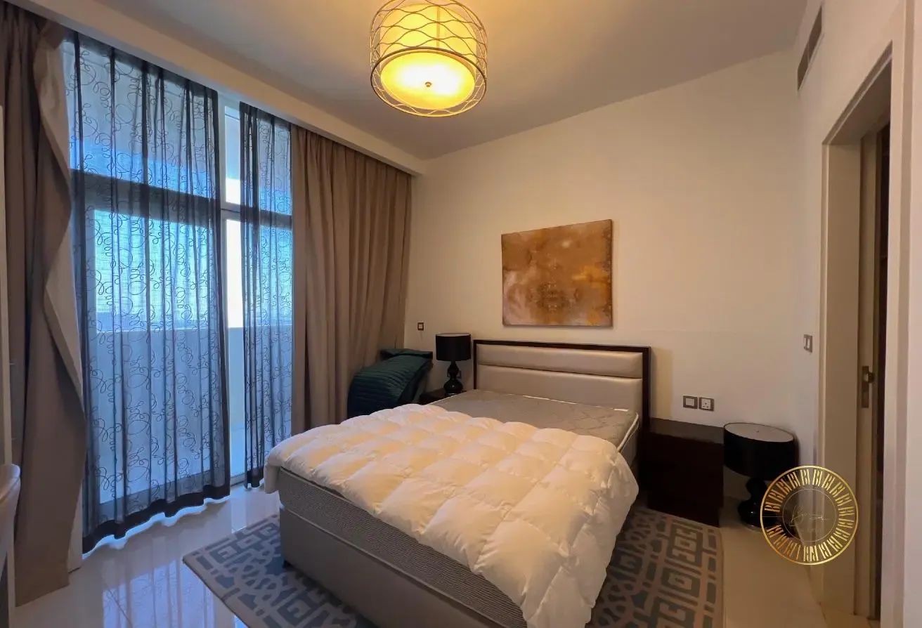 1 BEDROOM - HIGHER FLOOR- BALCONY - VACANT
