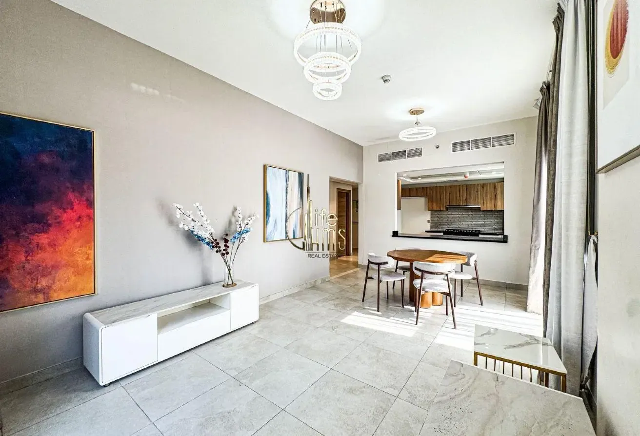 Elegant Residence| Large layout | Rented