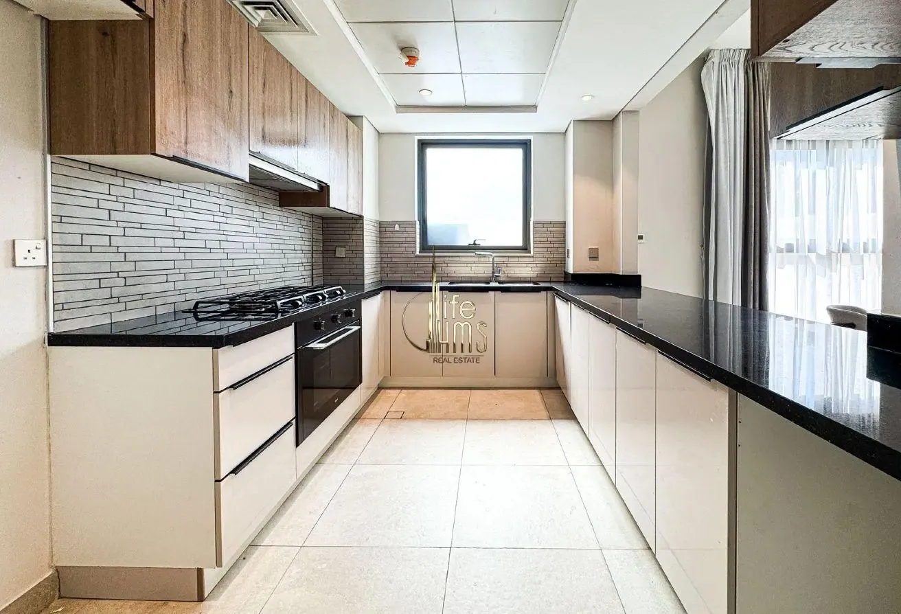 Elegant Residence| Large layout | Rented