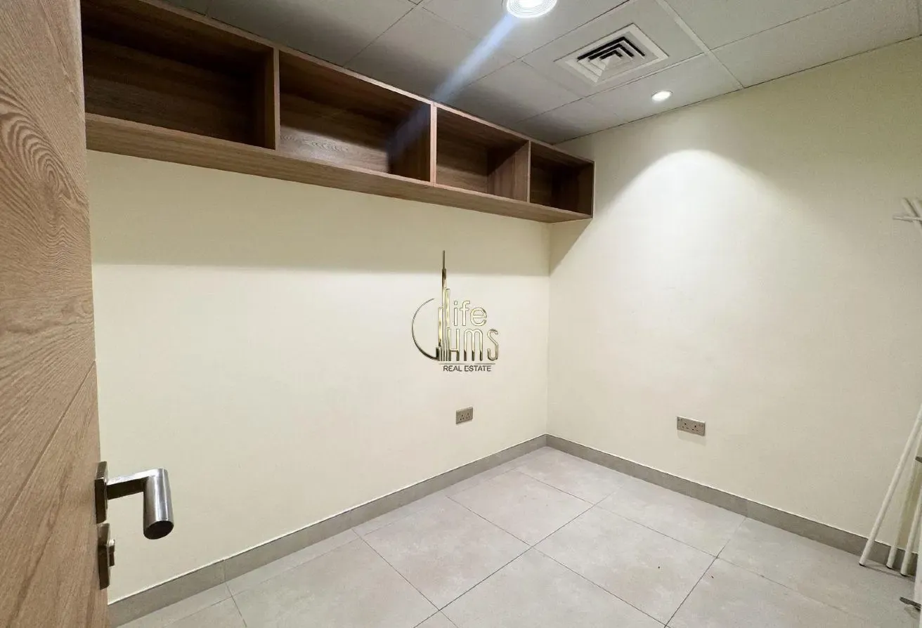 Elegant Residence| Large layout | Rented