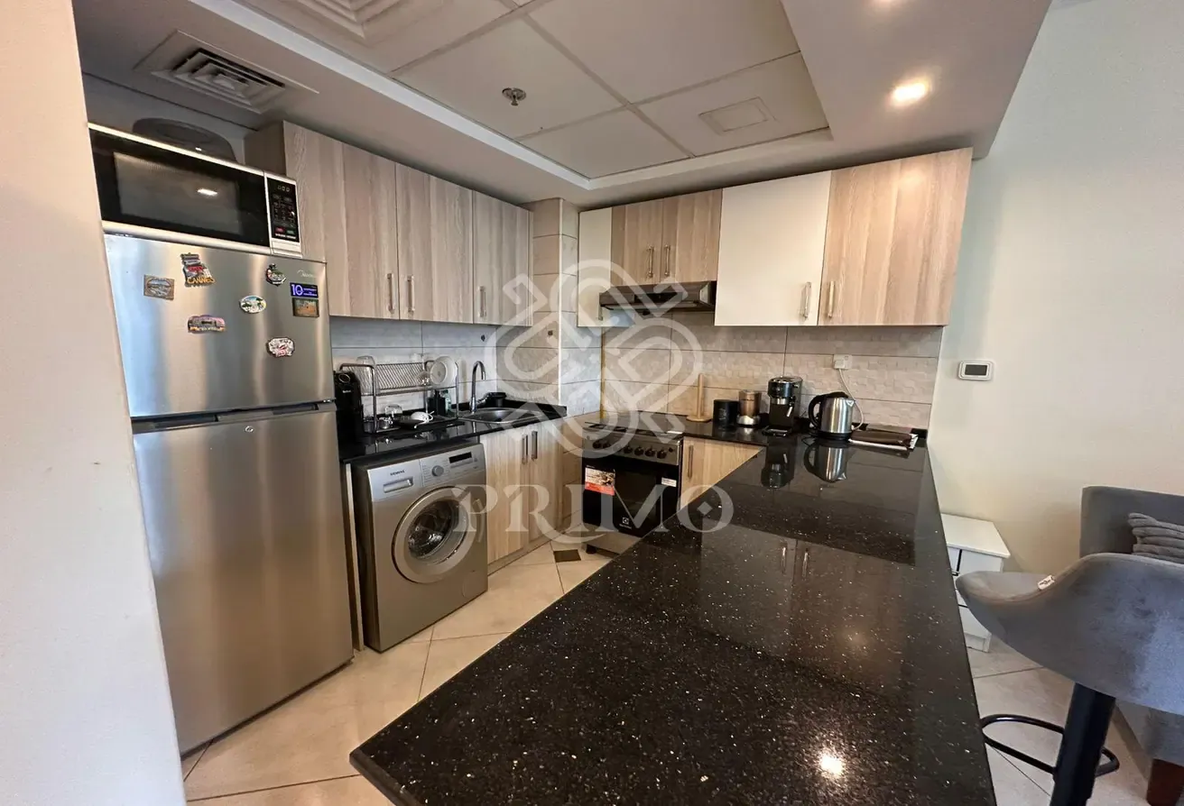 POOL VIEW | FULLY FURNISHED | VACANT