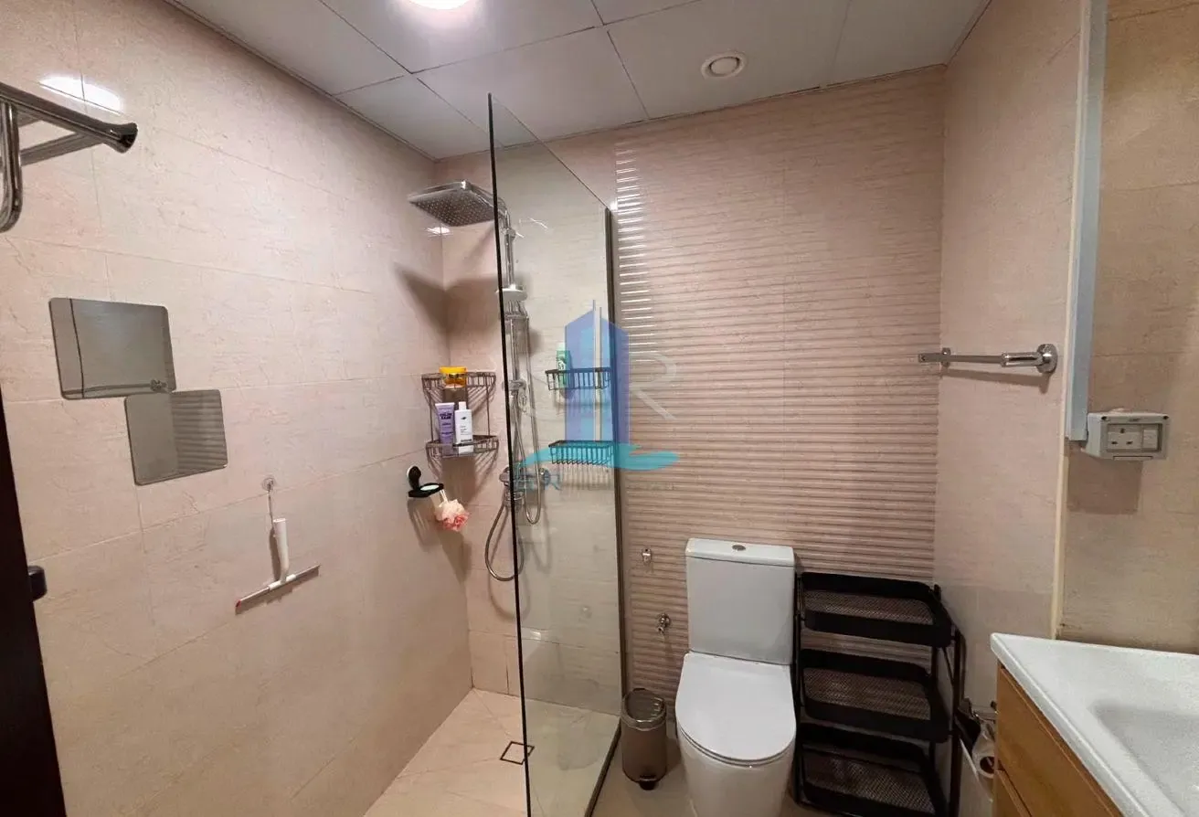 Spacious Layout l 1 BR upgraded l Pool View