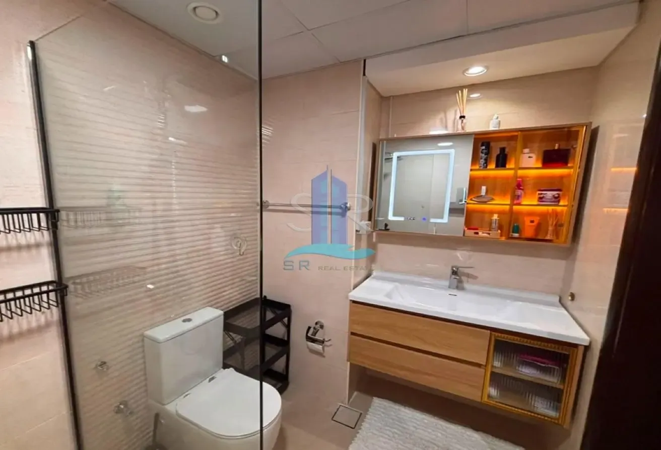 Spacious Layout l 1 BR upgraded l Pool View