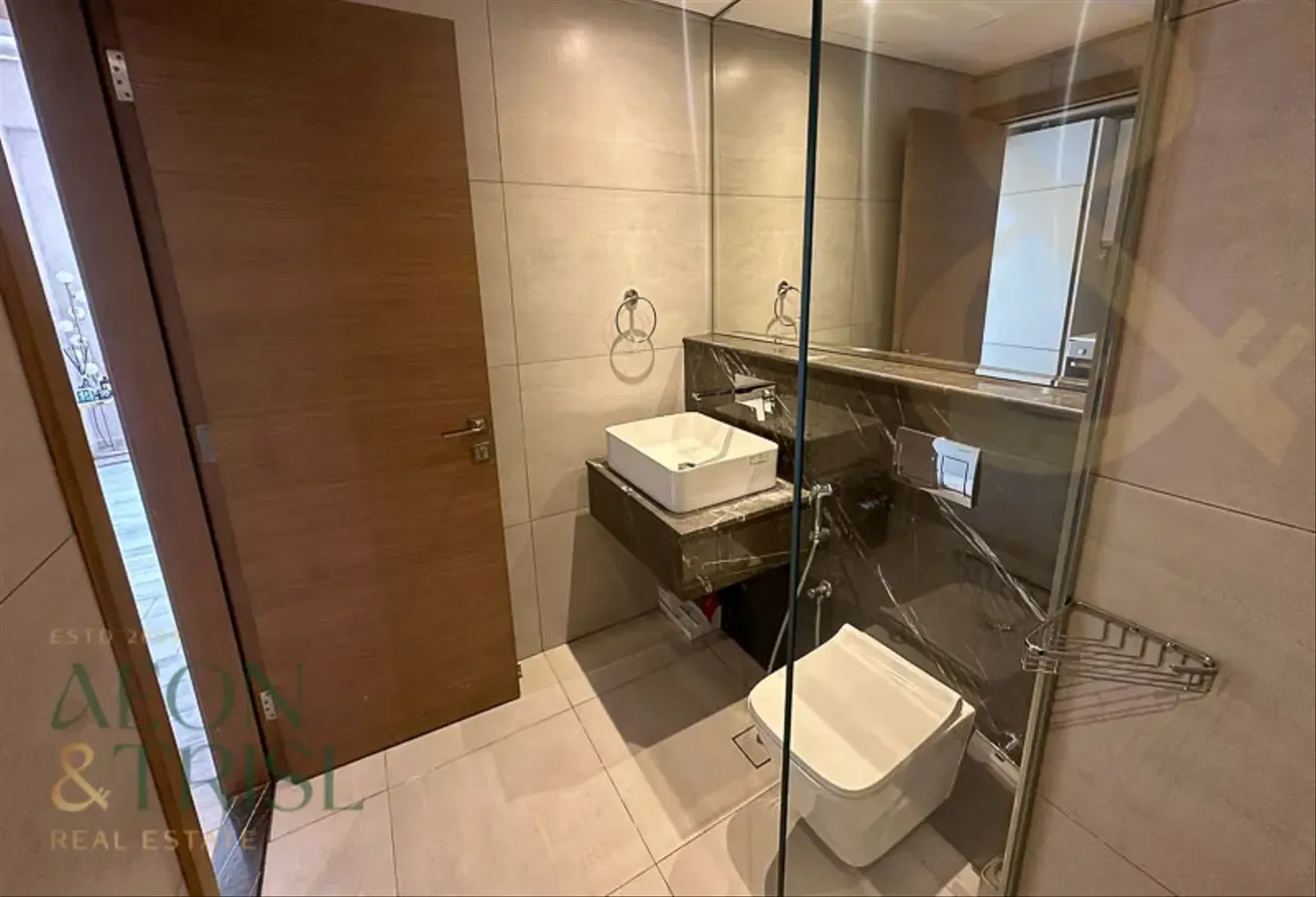 Pool view | Furnished | Top floor