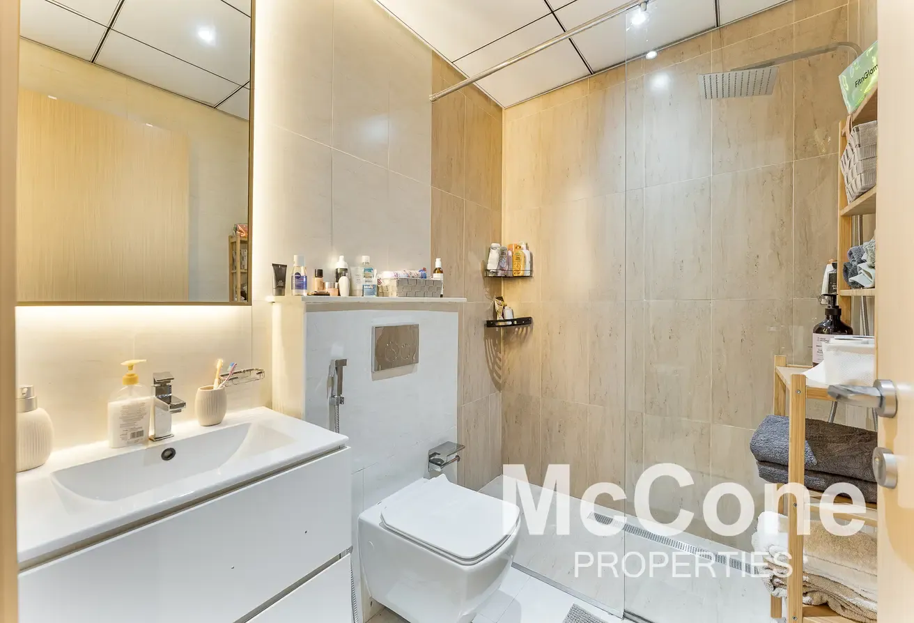 High Floor | Tenanted | Fully Furnished