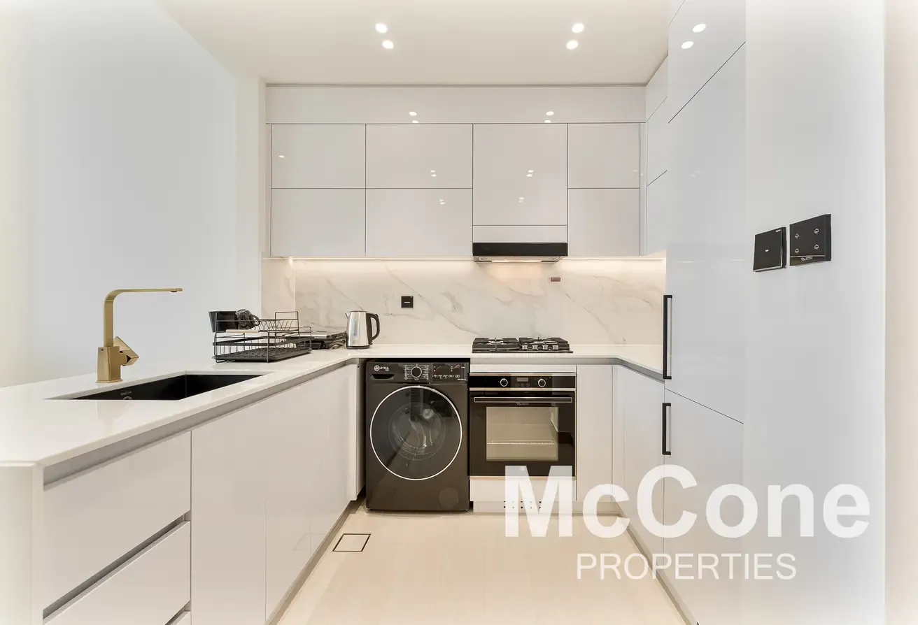 Stylish 1BR | Vacant on Transfer | Fully Furnished