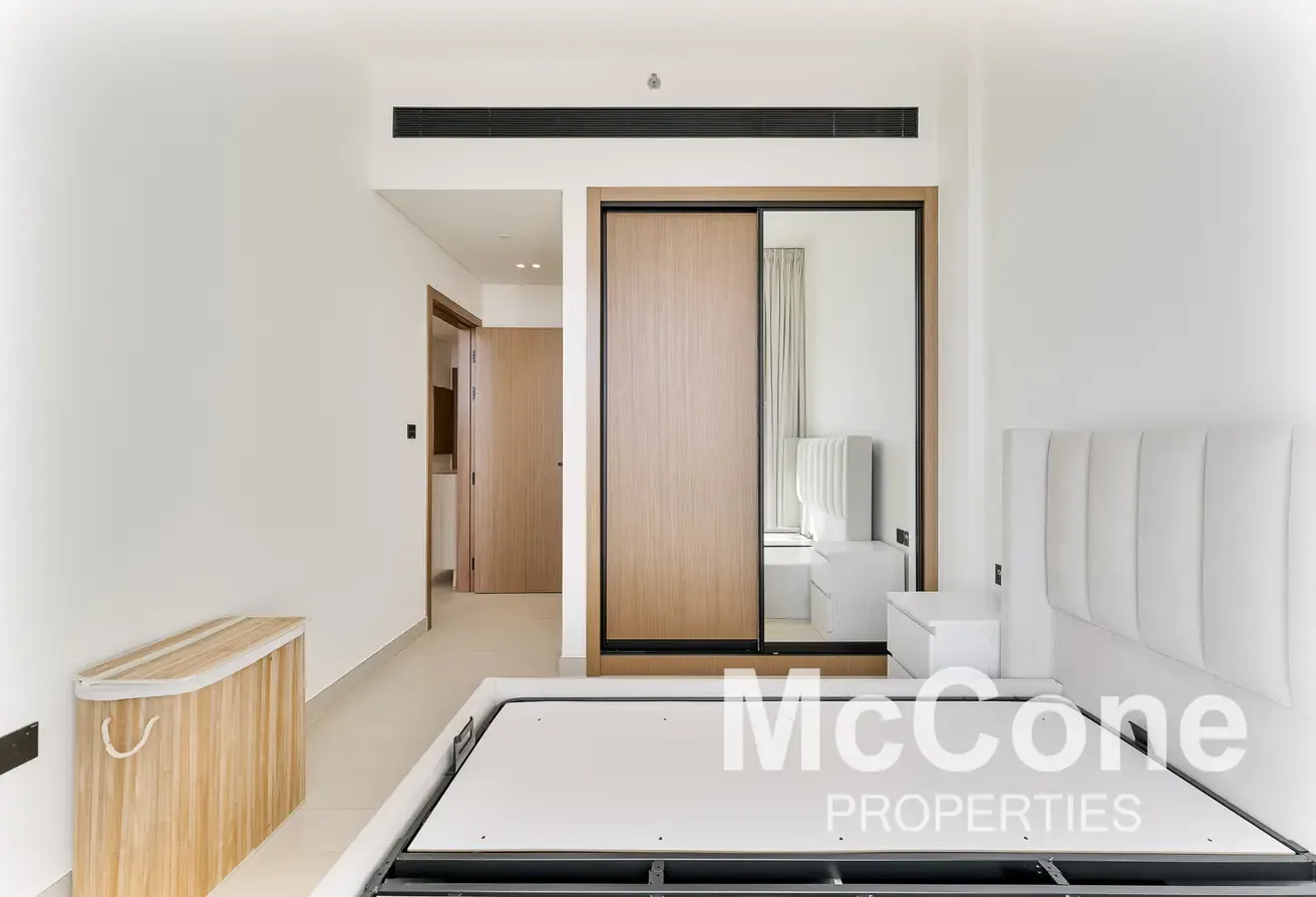 Stylish 1BR | Vacant on Transfer | Fully Furnished