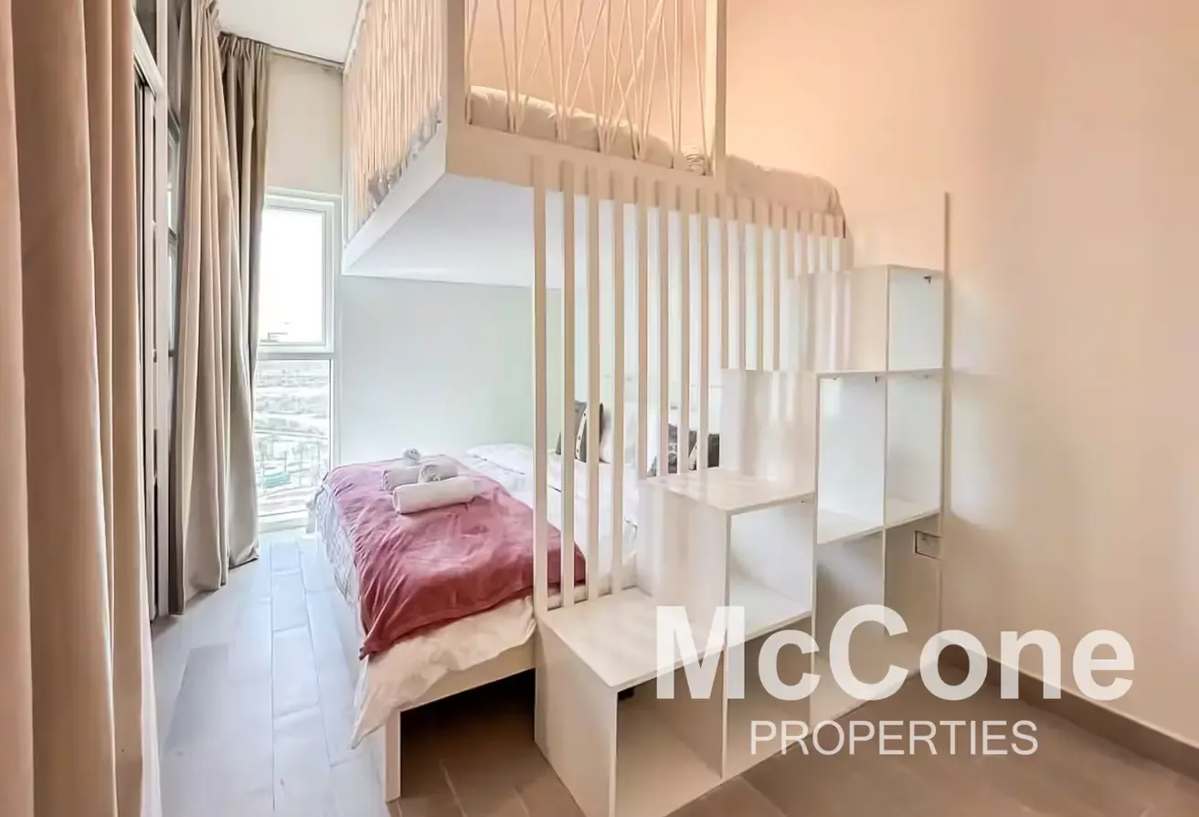 Fully Furnished | Vacant | Cheques Flex