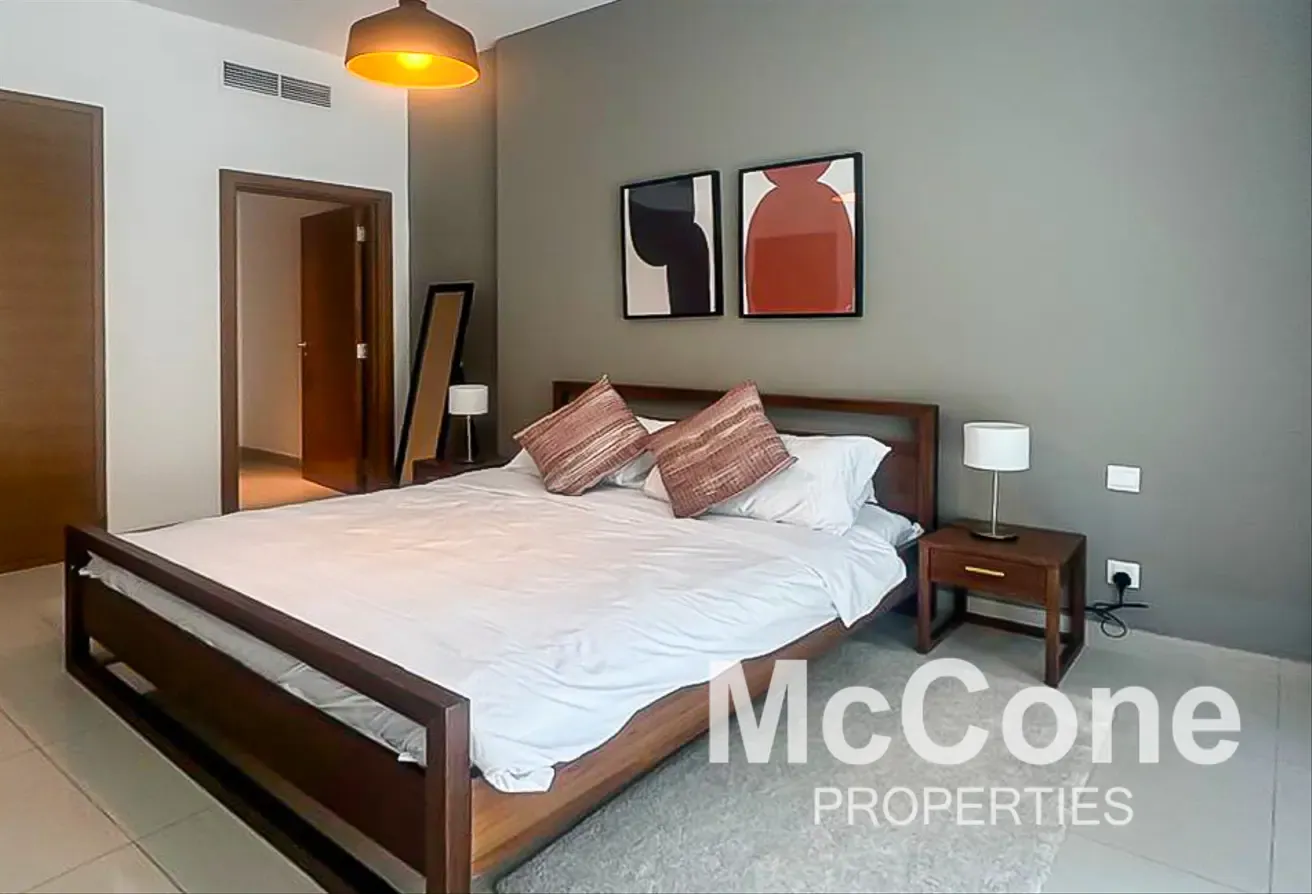 REDUCED | Plus Study & Large Terrace | Heart of DT