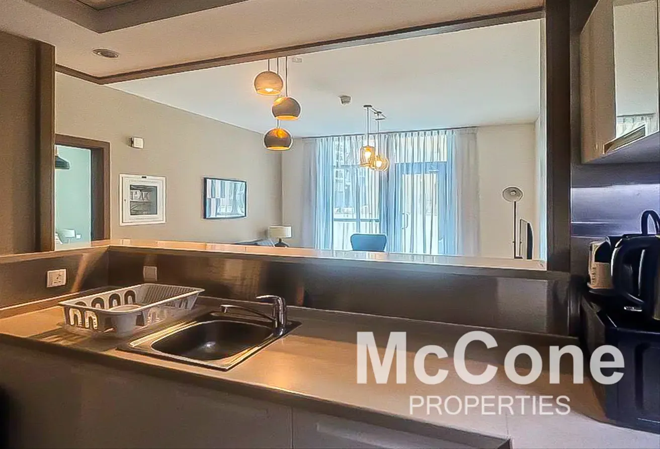 REDUCED | Plus Study & Large Terrace | Heart of DT