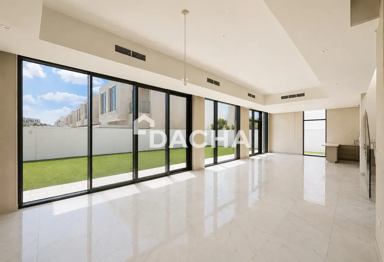 Poolside | Corner Unit | Driver Room | Vastu