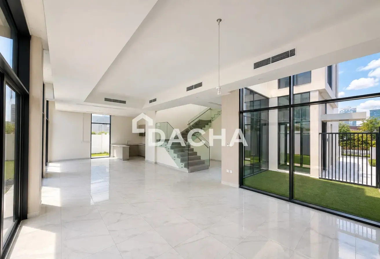 Poolside | Corner Unit | Driver Room | Vastu