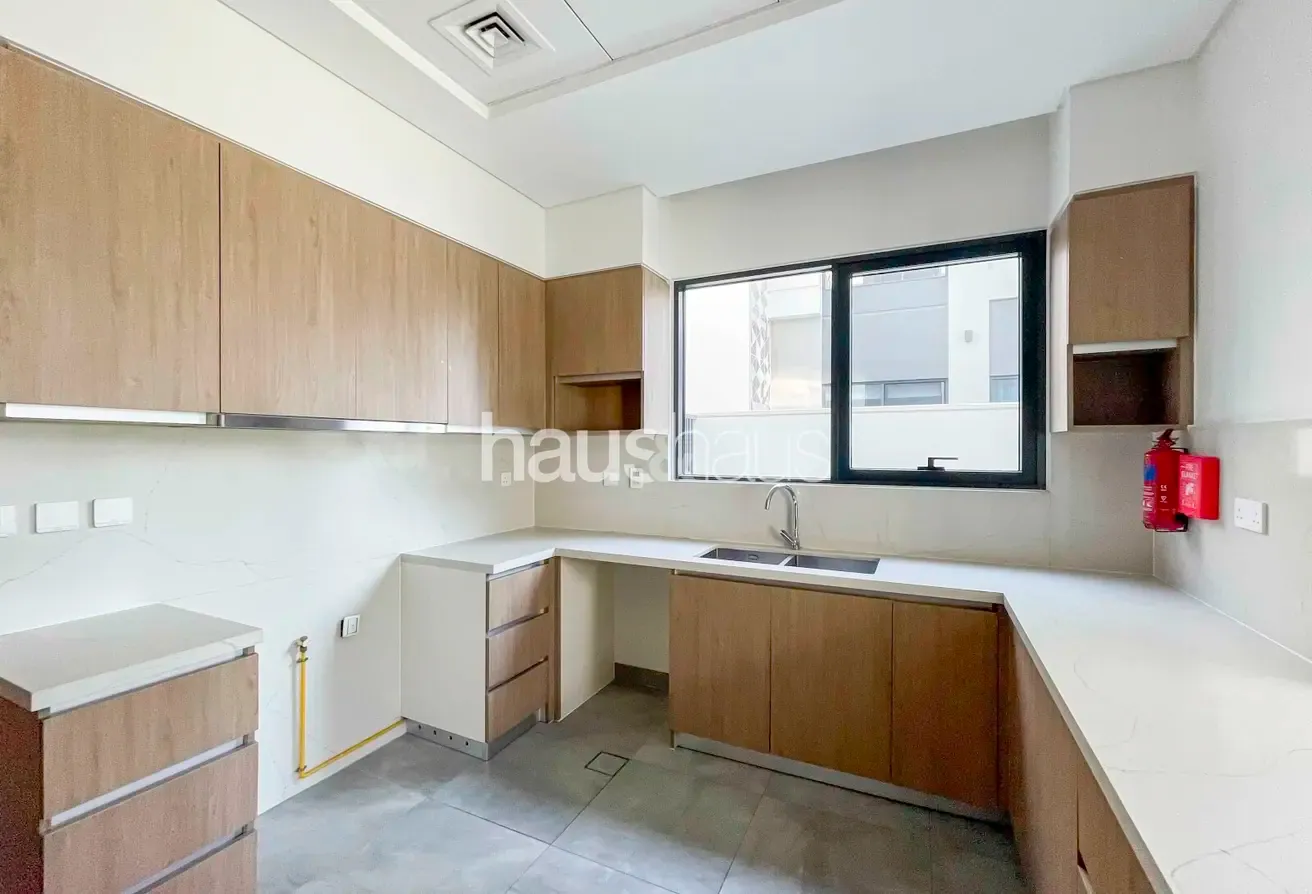 Unfurnished | Landscaped | Vacant
