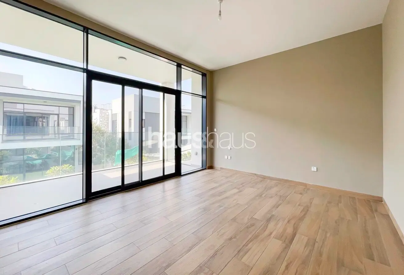 Unfurnished | Landscaped | Vacant