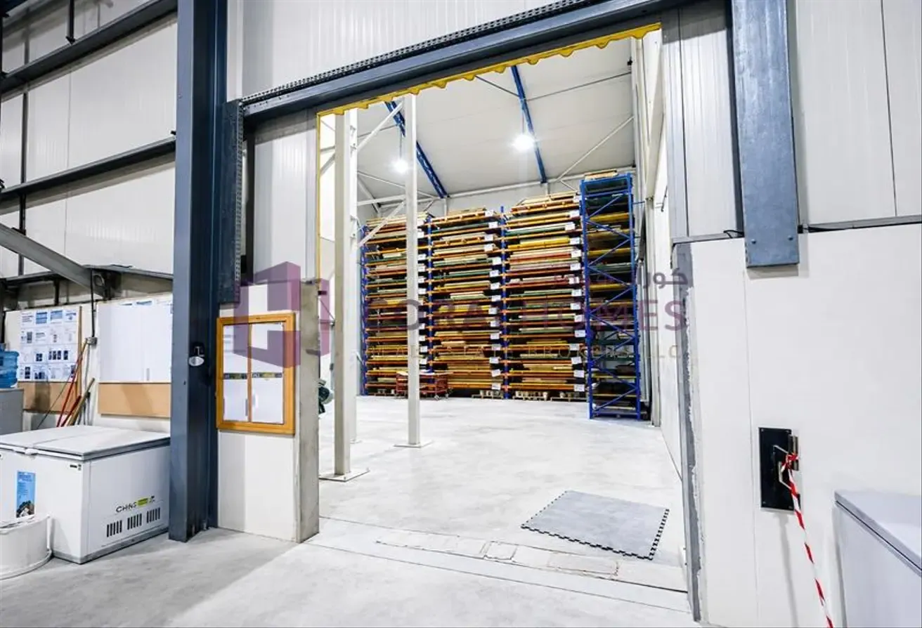 Spacious Warehouse with Huge Plot | Prime Location